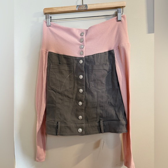 Y2K Off-Shoulder Two-Tone Corset Top in Pink and Taupe - Picture 4 of 5